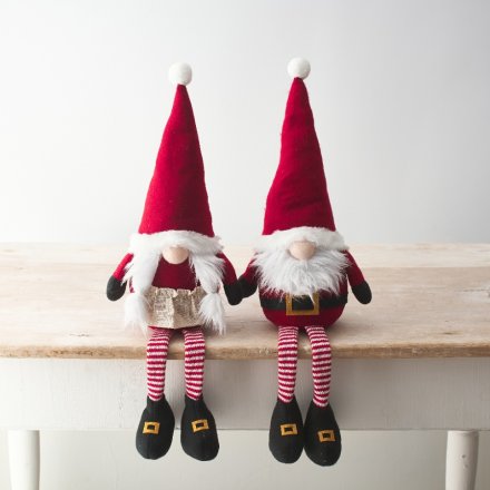 A mix of 2 charming and unique Mr and Mrs Claus Gonk shelf sitters. 