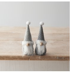 A mix of 2 gingham and polka dot fabric gonk decorations. Beautifully crafted in neutral colours with faux fur beads