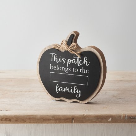 Personalise your patch with this fantastic pumpkin shaped blackboard sign with slogan. 