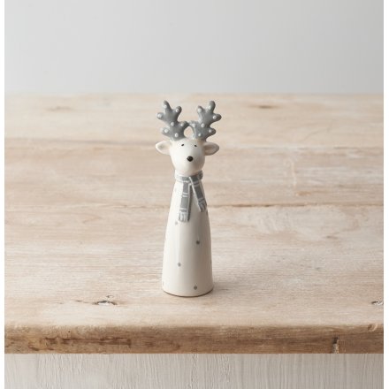 A stylish ceramic reindeer with polka dot antlers. 