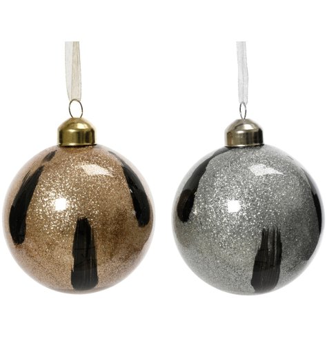 Silver and gold glass baubles. A sparkling addition to the tree with a contemporary design.