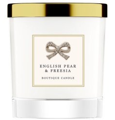 A beautifully scented candle set within a chic glass jar. With diamond bow and gold lid. 