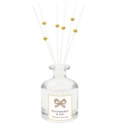 A stunning home fragrance from the popular boutique candle collection. With chic packaging and diamond bow.