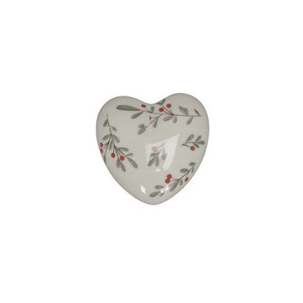 Red Berry Heart Ornament, 8.5cm