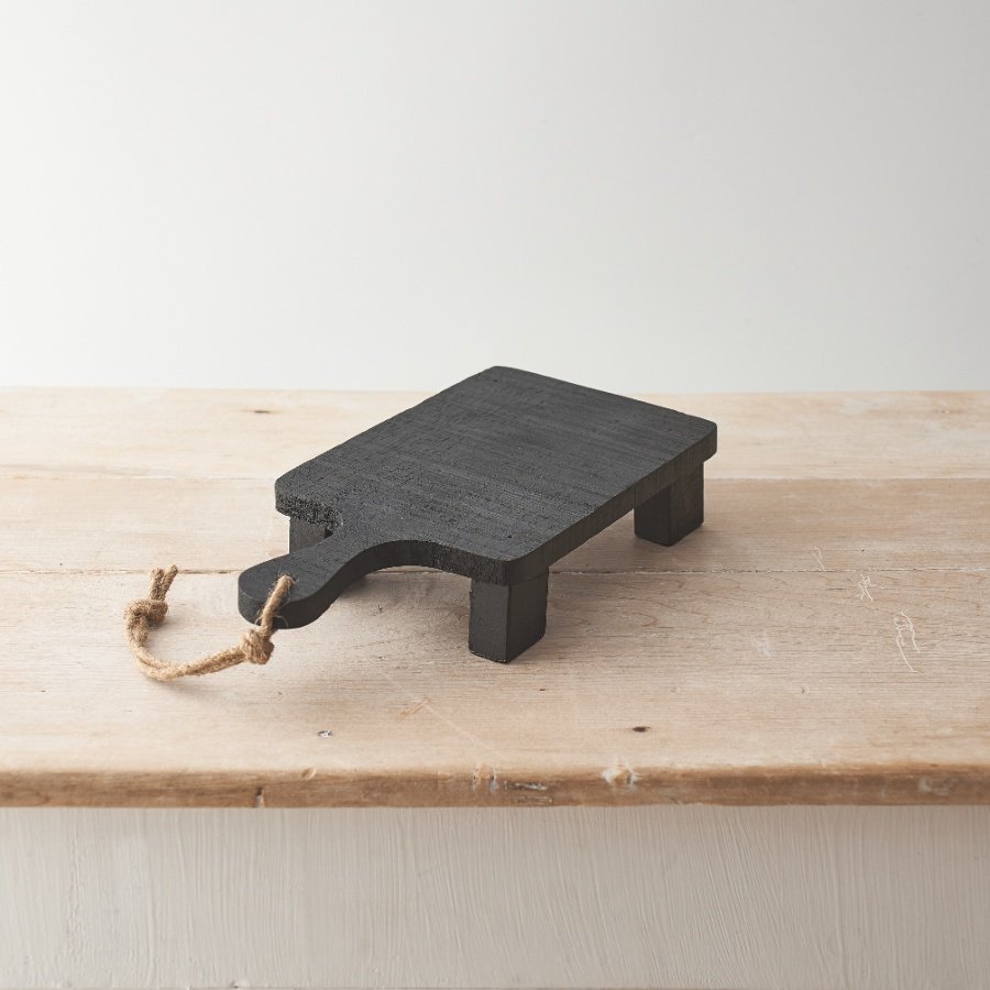 Display your wares on this beautifully crafted display tray with feet. A chunky wooden item with a natural finish