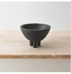 Stay on trend with this sculptural decorative bowl, beautifully carved with a rustic black painted finish. 