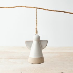 Add texture and character to your seasonal displays with this charming angel ornament with jute string hanger. 