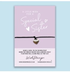 Send a wish to your Special Sister with this charming and unique sentiment bracelet. 
