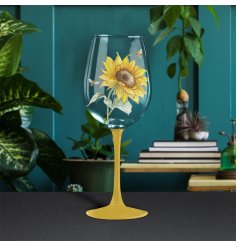charming sunflower decorated wine glass