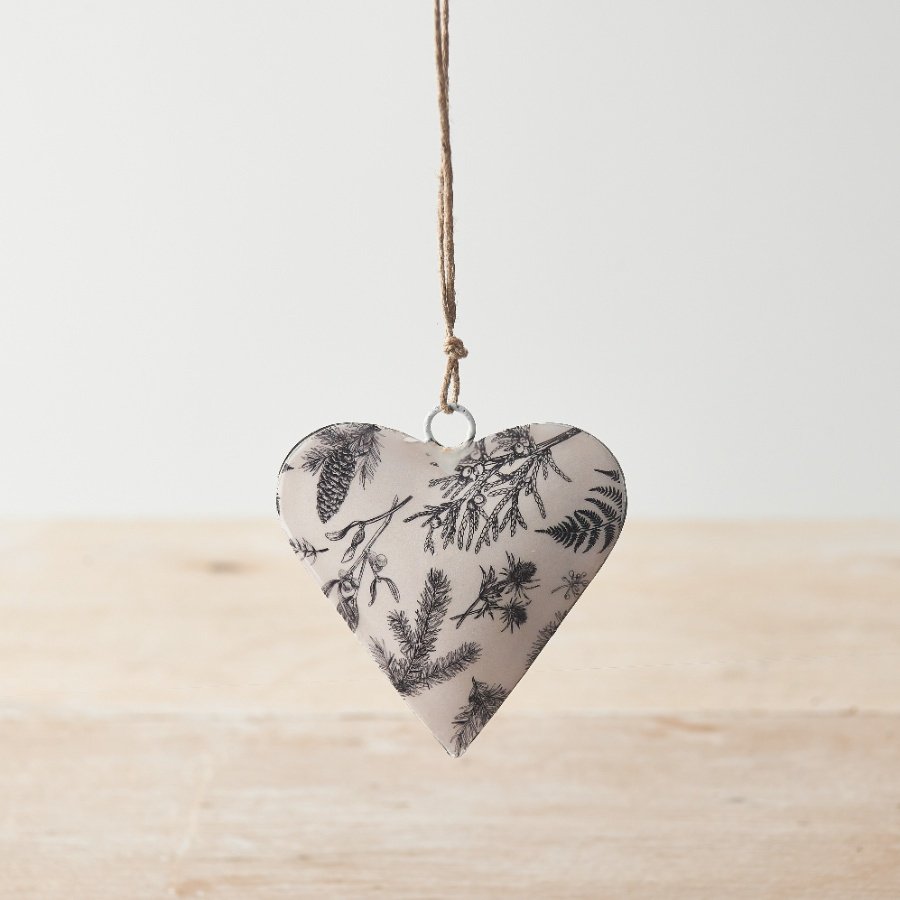 A stylish monochrome heart decoration. Double sided with a winter foliage motif and jute string hanger. 