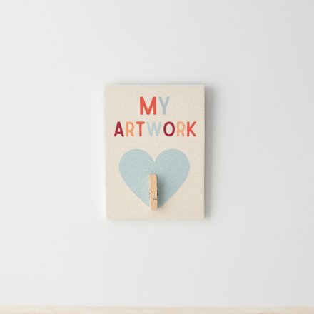 Proudly display the big ideas of your little ones with this colourful and unique artwork display sign with heart motif. 