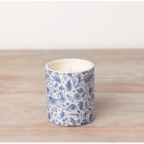 A vanilla scented candle set within a beautifully detailed hare candle pot. 
