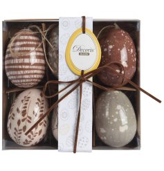 Dress the home this Easter with this lovely rustic set of 6 hanging egg decorations. 