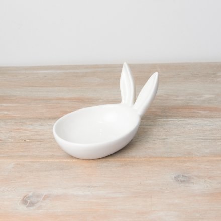 This deep bunny shaped dish with pointed ears is perfect for presenting eggs and seasonal treats