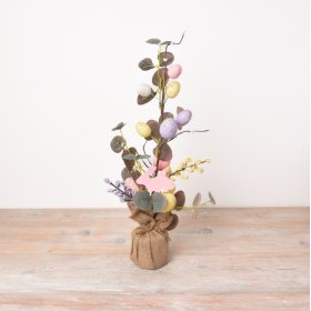 Add colour to the home this season with this stunning speckled egg and berry tree.
