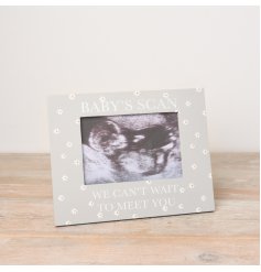 We can't wait to meet you. A beautifully illustrated wooden photo frame for presenting a baby scan. 