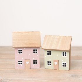 A chic and stylish mini house ornament in 2 assorted designs. 
