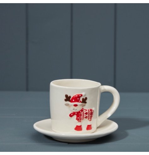 Everybody loves a festive mug at Christmas time. This one details a white base with a mini Rudolph embossed on the side 