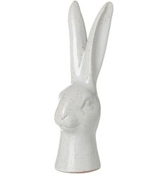 This delightful small white porcelain rabbit head decoration is the perfect addition to any home this Spring.