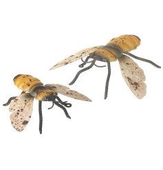 A stunning set of metal bees with a rustic finish. A great statement ornament for the home and garden