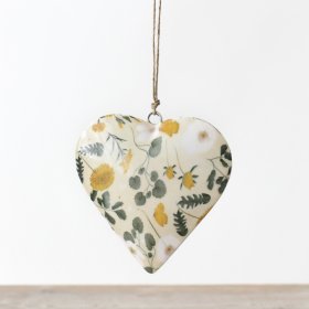 Enhance your home with our delightful hanger, featuring a natural and heartfelt design.