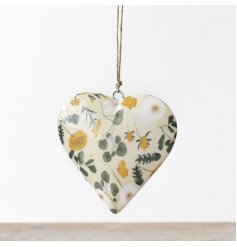 Floral Metal Heart Hanger