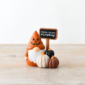This seasonal decoration is a must have. Featuring a gonk dressed as a pumpkin holding a pumpkin patch sign. 