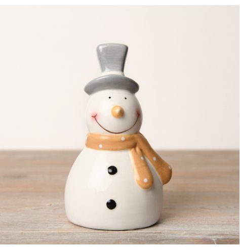 Get in the holiday spirit with this adorable snowman! Use it as a stand-alone decoration or mix and match with others