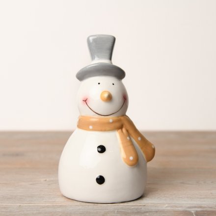 Get in the holiday spirit with this adorable snowman! Use it as a stand-alone decoration or mix and match with others