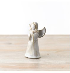 This angel is a ideal gift to express sympathy, comfort, remembrance and healing