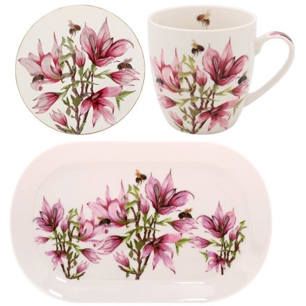 With a beautiful magnolia design, this set is made from high-quality materials for durability and style with a China mug