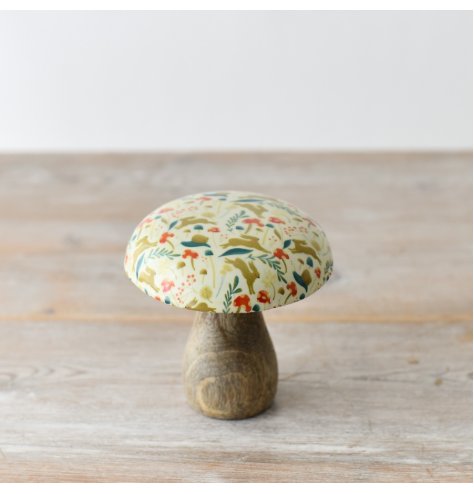 Elevate your decor with a chic wooden mushroom, featuring a glazed top adorned in a beautiful autumnal pattern