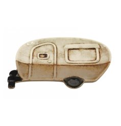 This caravan dish will standout in your room, keeping all your treasures safe.