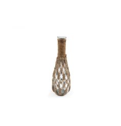 Elevate your home with a rustic touch using this Glass Vase with jute detailing. 