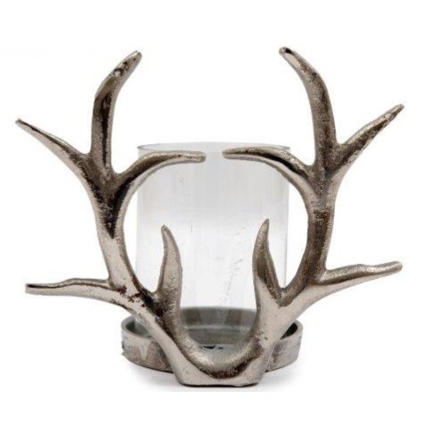 Light up your home with sophistication and beauty with this antler tea light 