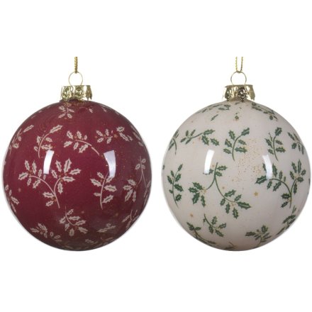 2/a Traditional Berry/Holy Baubles