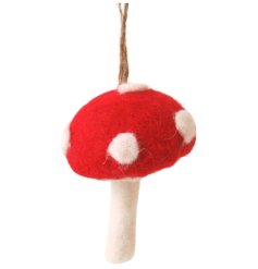 Add a rustic touch to your decor with our wooden hanging mushroom 