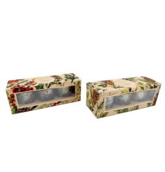 A set of 3 votive candles from 2 assorted designs. The candles come complete in a matching floral gift box. 