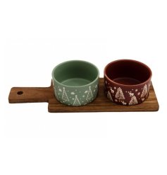This everyday stylish serveware set is a must have in the home, we love to fill thedipping bowl with olive oil or hummus
