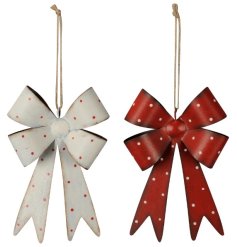 Add a pop of color to your holiday tree with these must-have festive bows. The perfect addition to your tree.