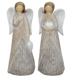 18cm Angel w/ Heart Ornaments 