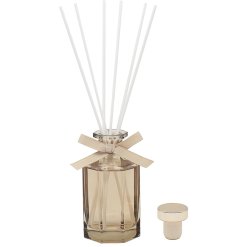 Experience the refreshing scent of cooco in every room with our invigorating diffuser for your home