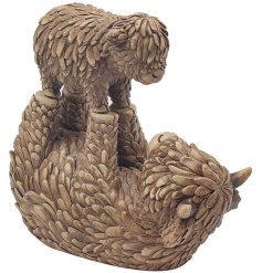 Whether displayed on a shelf or mantelpiece, Hughie and his calf will bring a touch of rustic charm to any room.