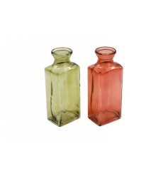 Make a statement in and around the house with this stunning glazed bloomsbury vase