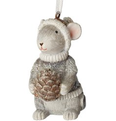 Make this season a holly, jolly one with this cute little mouse.