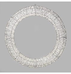 Show a warm welcome on your door or wall with this festive season with this eye catching led wreath