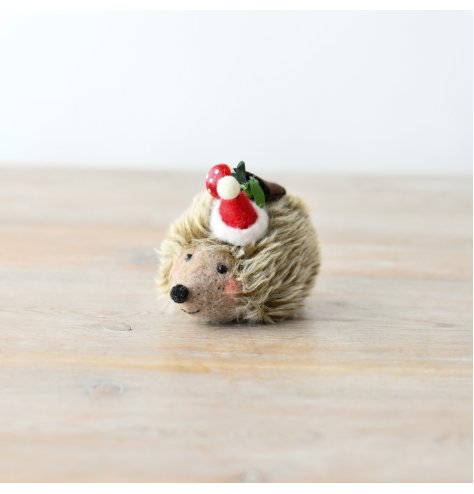 Hedgehog Wearing Xmas Hat Table Deco, 8.5cm