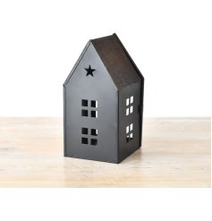 Metal Large House with Star Detail, 20cm