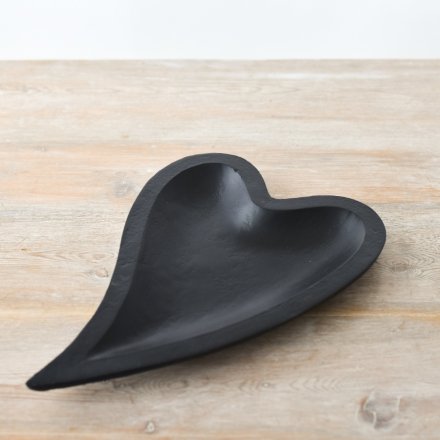 Stunning heart shaped black bowl ideal for placing keys, jewellery ect
