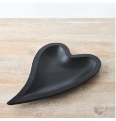 Stunning heart shaped black bowl ideal for placing keys, jewellery ect
